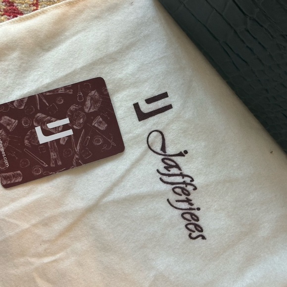 Green Crocodile-Embossed Chain Bag - Picture 5 of 5